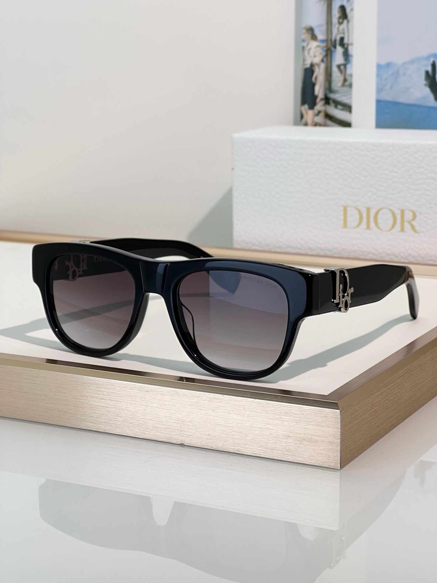 Premium Black Square Sunglasses